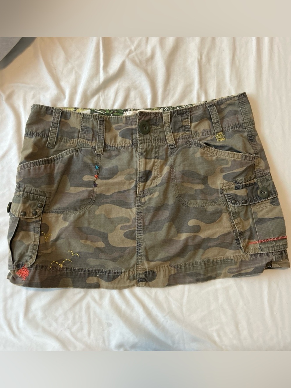 Y2K Old Navy Camo Cargo Ultra Low Waist Mini Skirt With Embroidered Details